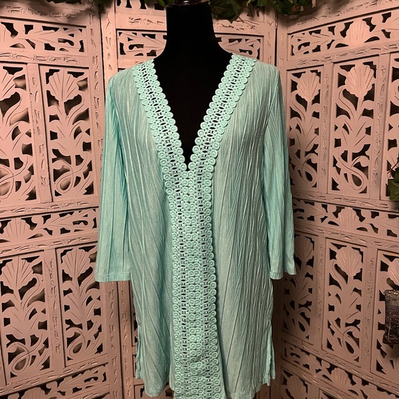 Catalina Tops - CATALINA AMAZING SOFT LIGHT TURQUOISE GREEN CROTCHET FRONT MID SLEEVE TUNIC TOP